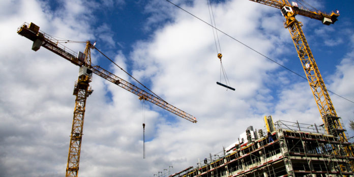 kran_baustelle_gewerbeimmobilie