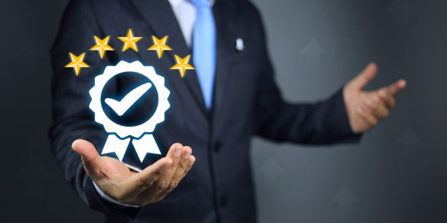 award-gewinner-sterne-bewertung_iStock-2201033359