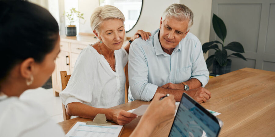 beratung-senioren-vorsorge-erbschaft_iStock-1445384974