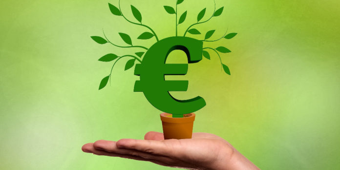 finanzierung-aufbau-euro-hand