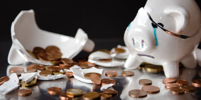 geld-sparschwein-finanzen-sparen-4902545-markus-s