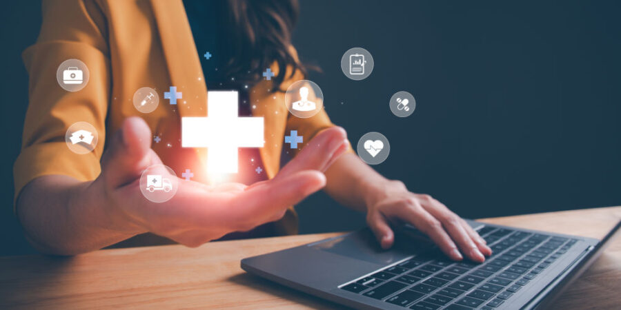 gesundheit-vorsorge-betrieb-arbeit-laptop_iStock-1665634830