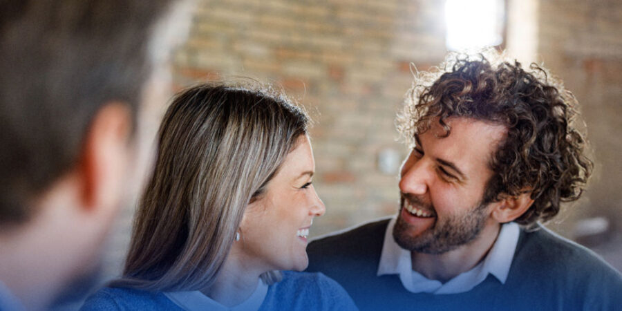 paar-beratung-gluecklich_iStock-2171455466