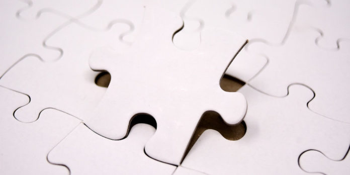 puzzle-teil-einsetzen