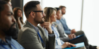 Neue Einkommensquellen mit Bestandskunden entdecken